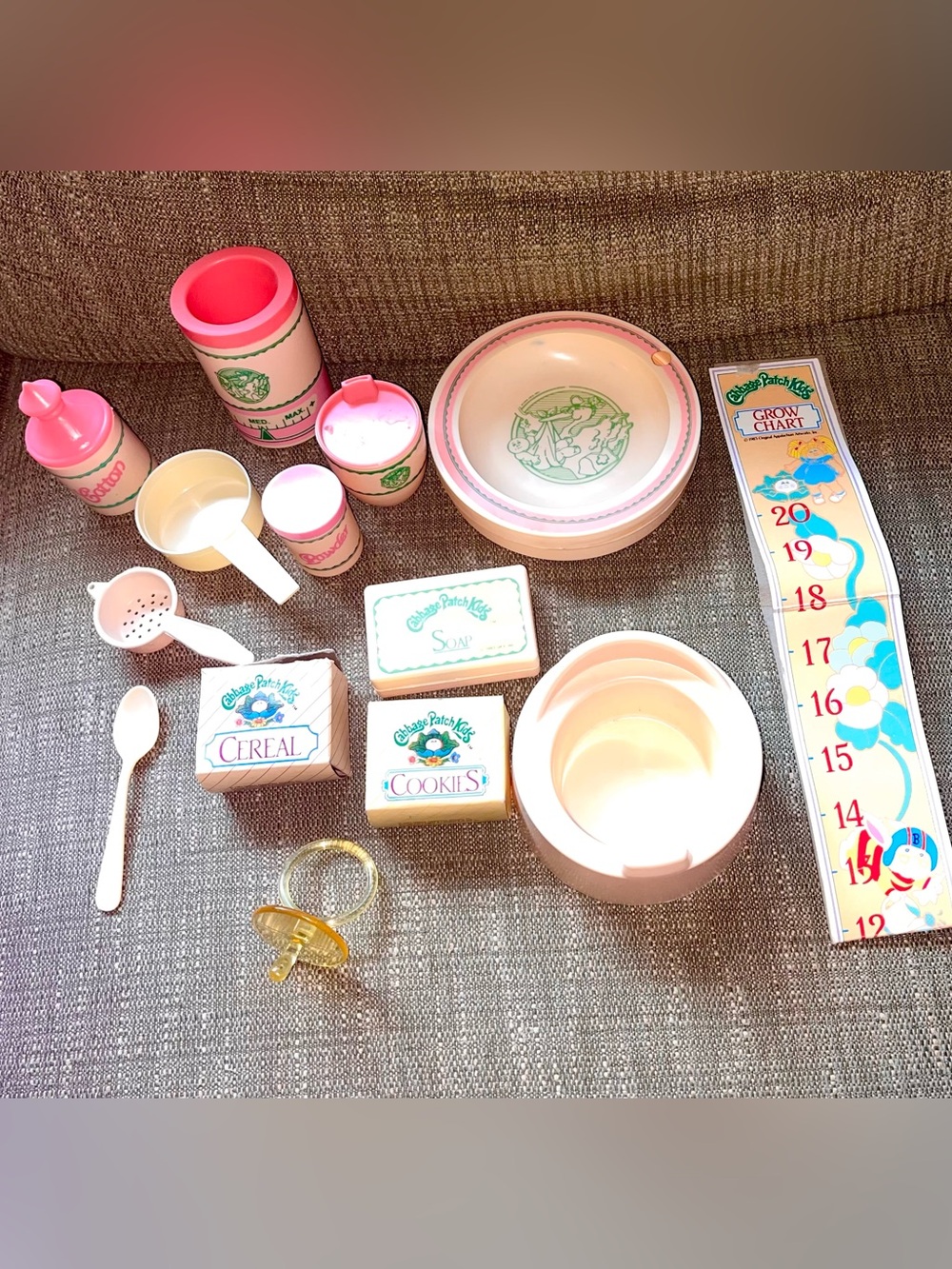 Vintage 1983 Cabbage Patch Kids Baby Care Set Accessories